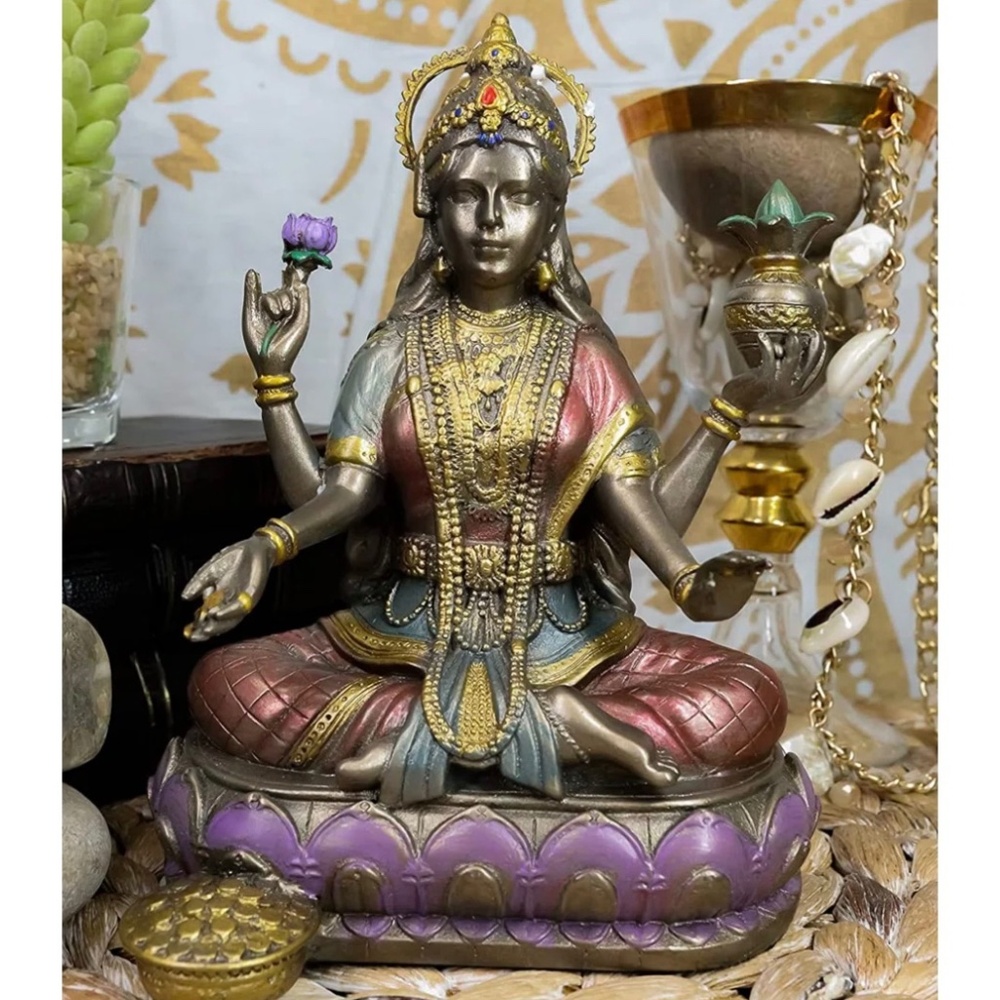 Goddess Lakshmi sculpture / statue, handmade 6.5”